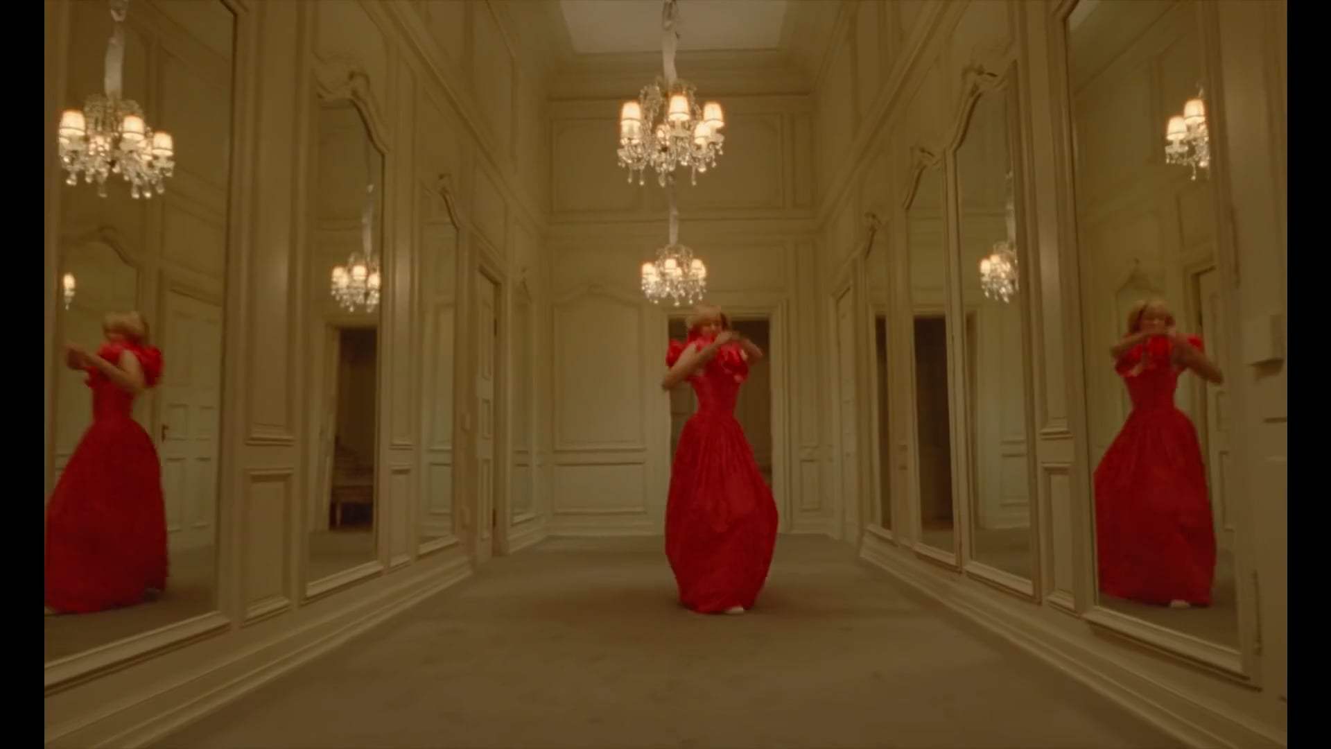 Spencer Trailer (2021) Screen Capture #4