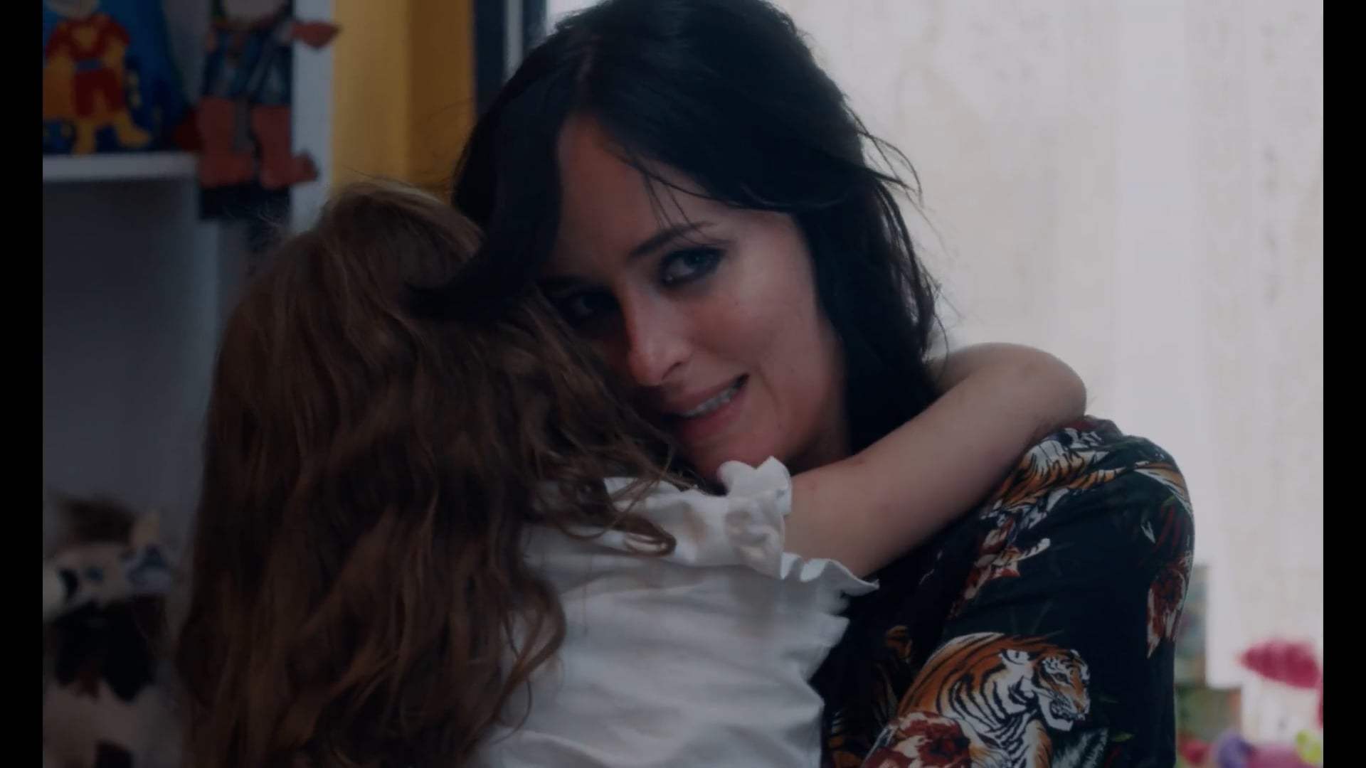 The Lost Daughter Trailer (2021) Screen Capture #2