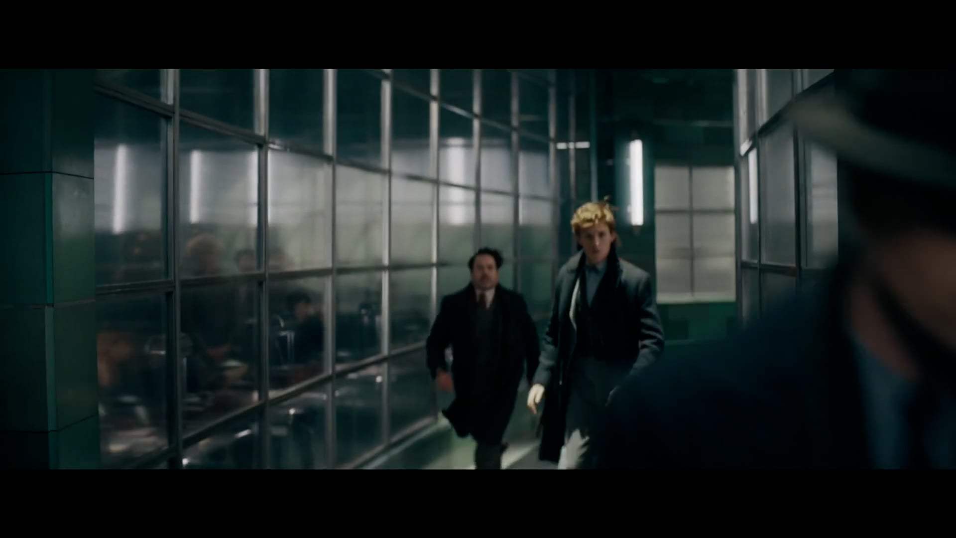 Fantastic Beasts: The Secrets of Dumbledore Theatrical Trailer (2022) Screen Capture #2