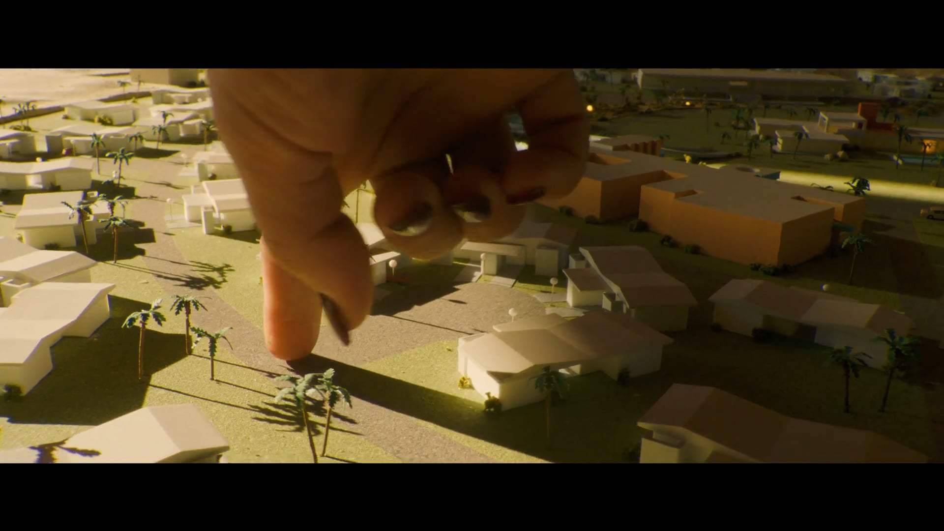 Don't Worry Darling Trailer (2022) Screen Capture #3