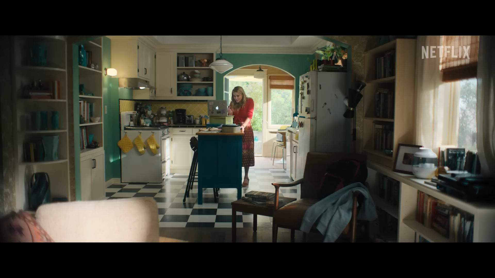 Your Place or Mine Trailer (2023) Screen Capture #1