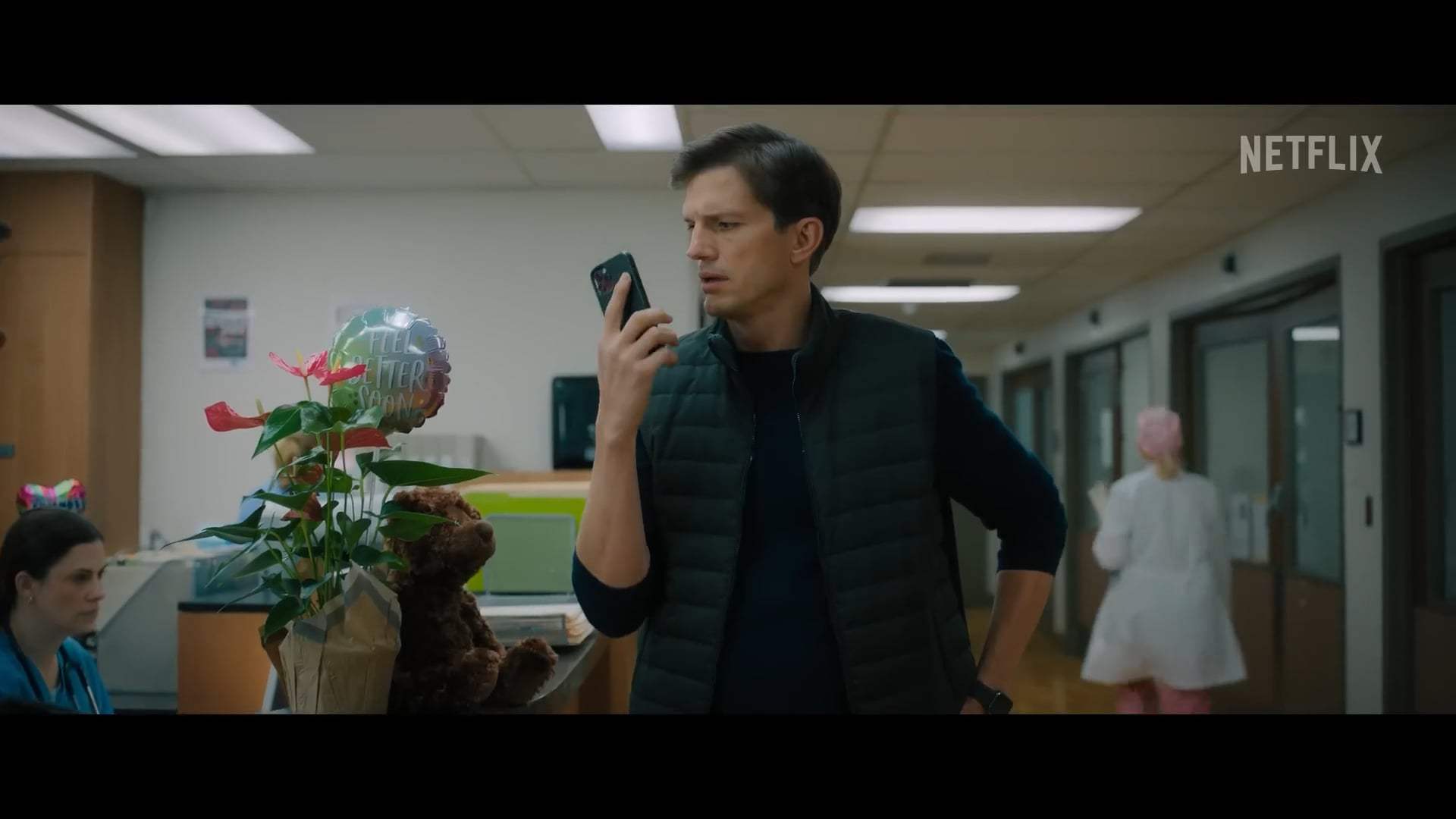 Your Place or Mine Trailer (2023) Screen Capture #4