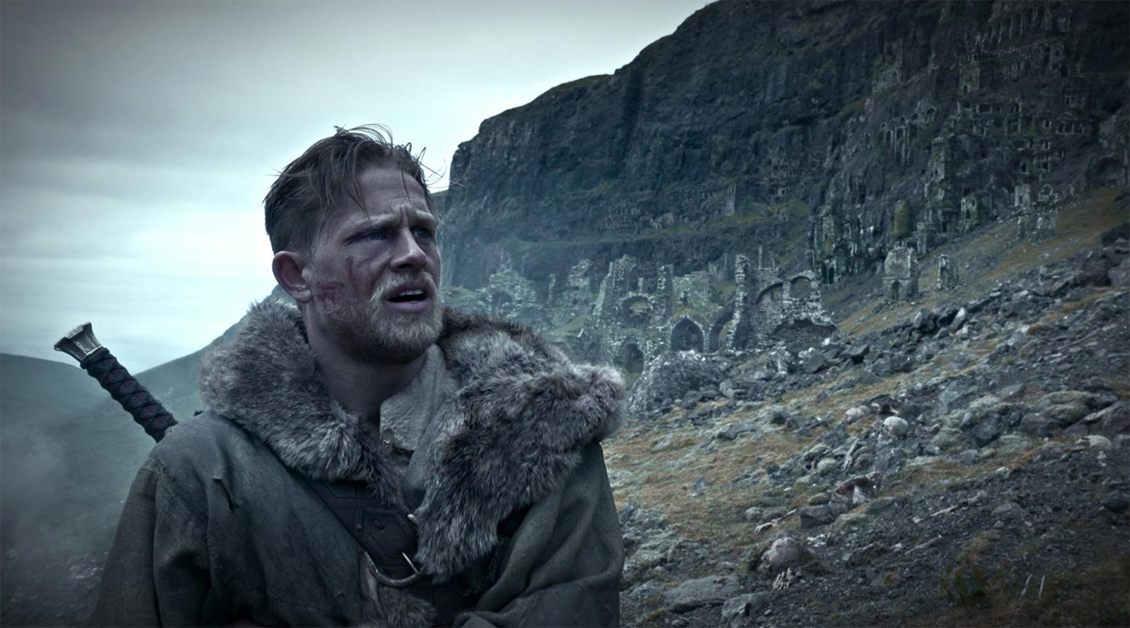 King Arthur: Legend of the Sword Trailer