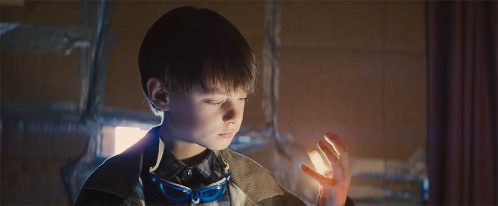 Midnight Special Theatrical Trailer Screencap