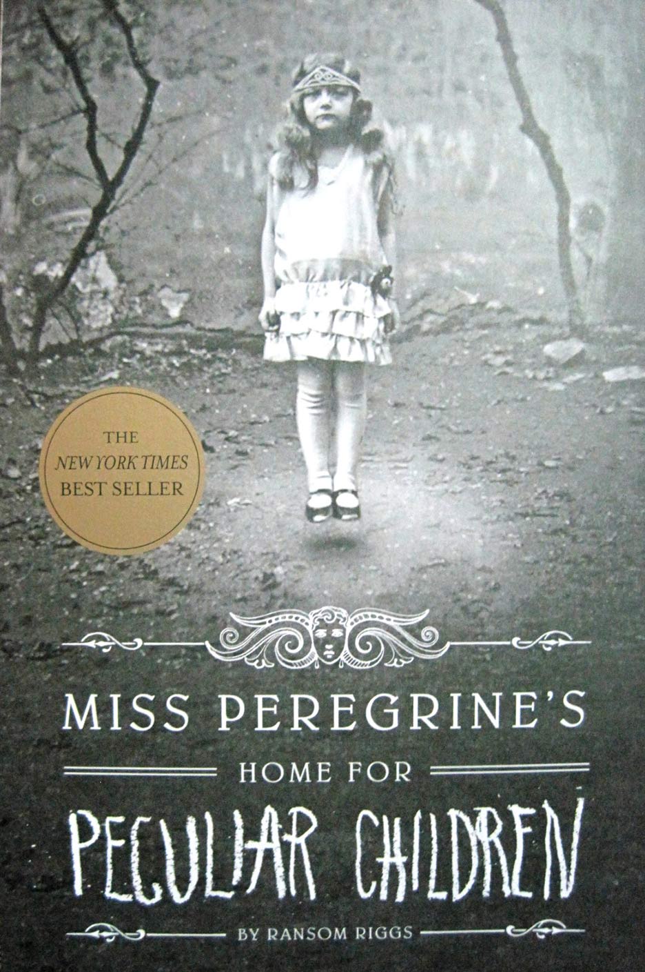 Miss Peregrine's Home for Peculiar Children Trailer - Book Cover