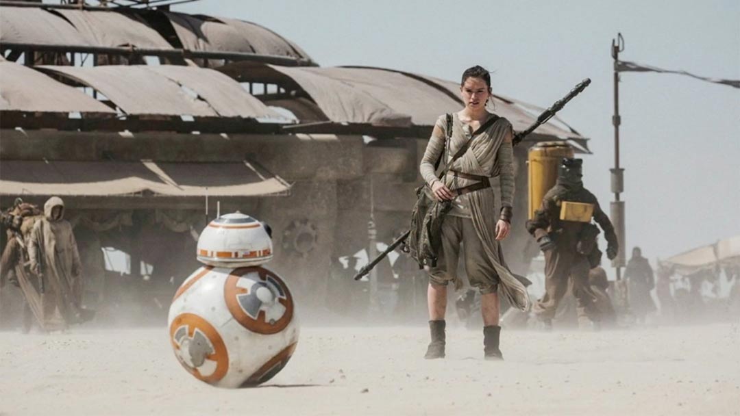 Star Wars: Episode VII - The Force Awakens Feature International Trailer Screencap