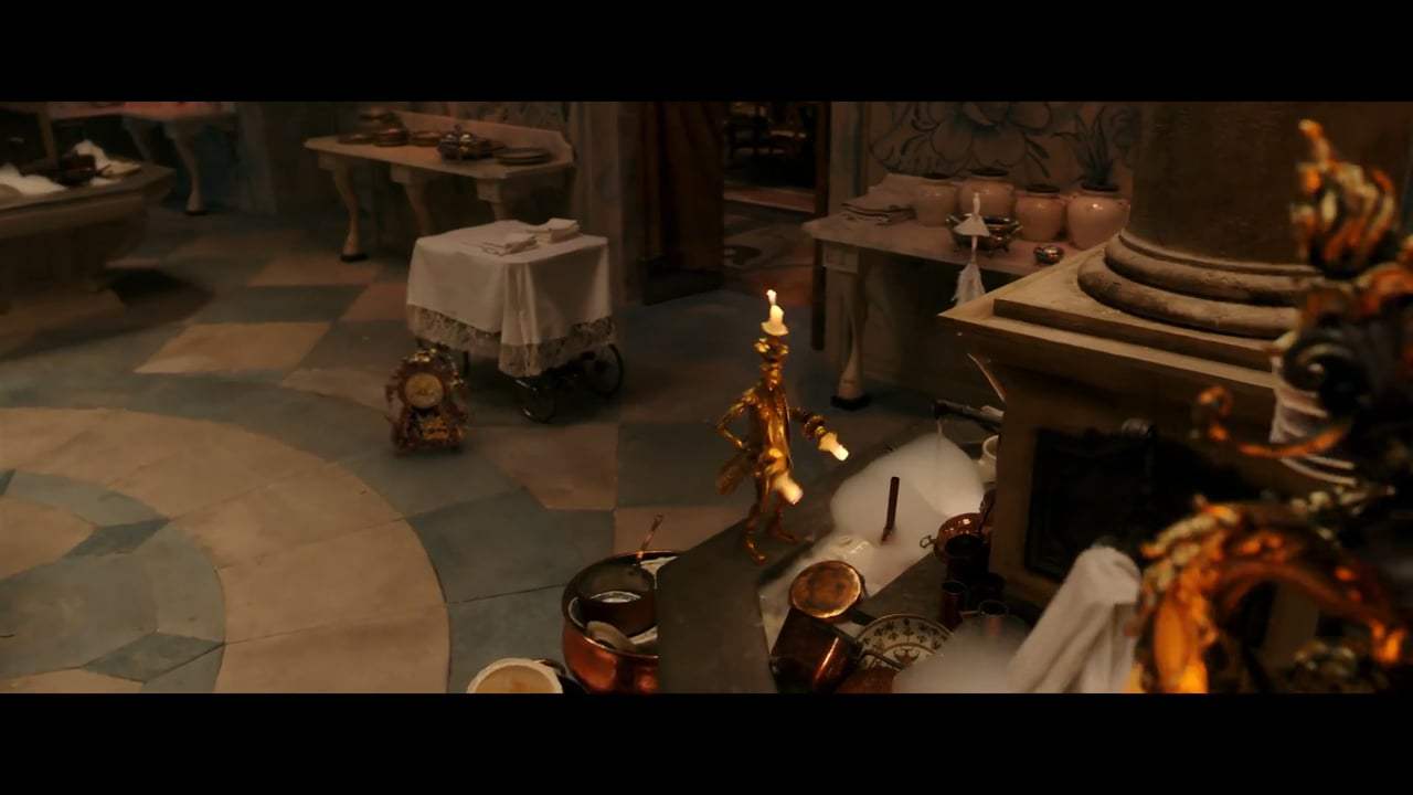 Beauty and the Beast (2017) - A Romantic Plot