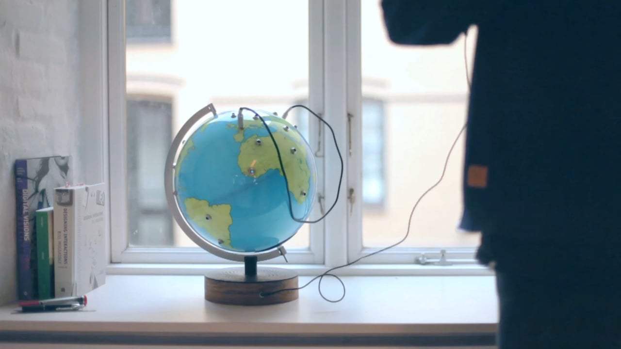 News Globus Trailer (2016)