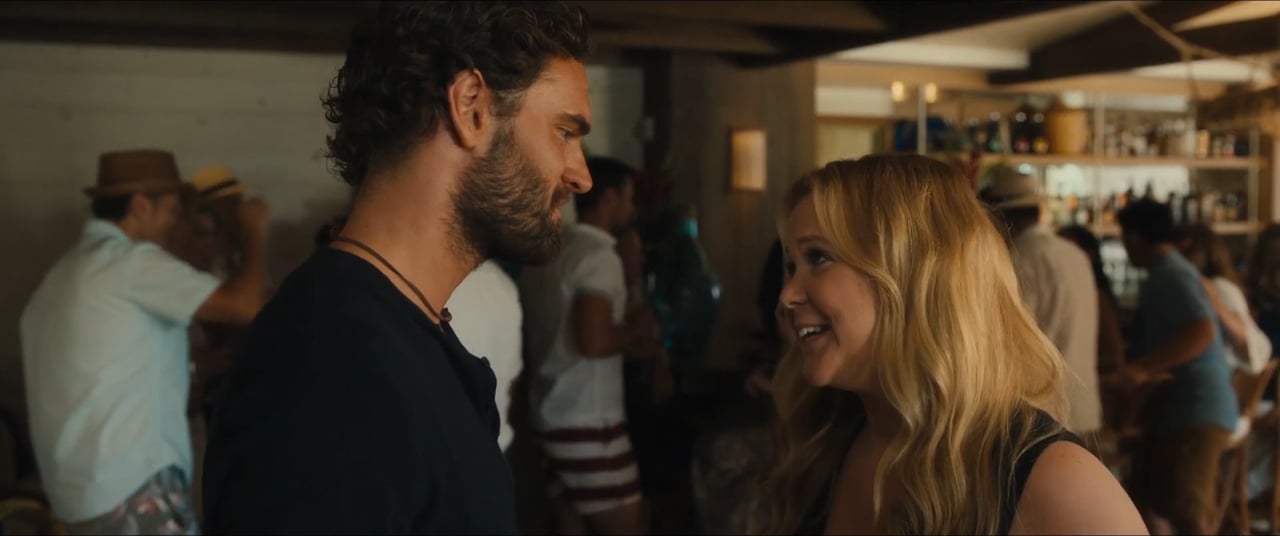 Snatched (2017) - Not What It Looked Like