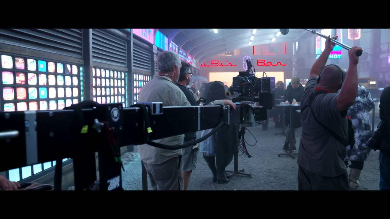 Blade Runner 2049 Vignette - Ryan Gosling (2017)