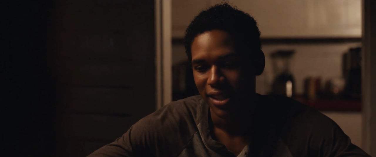 It Comes at Night (2017) - Can't Sleep
