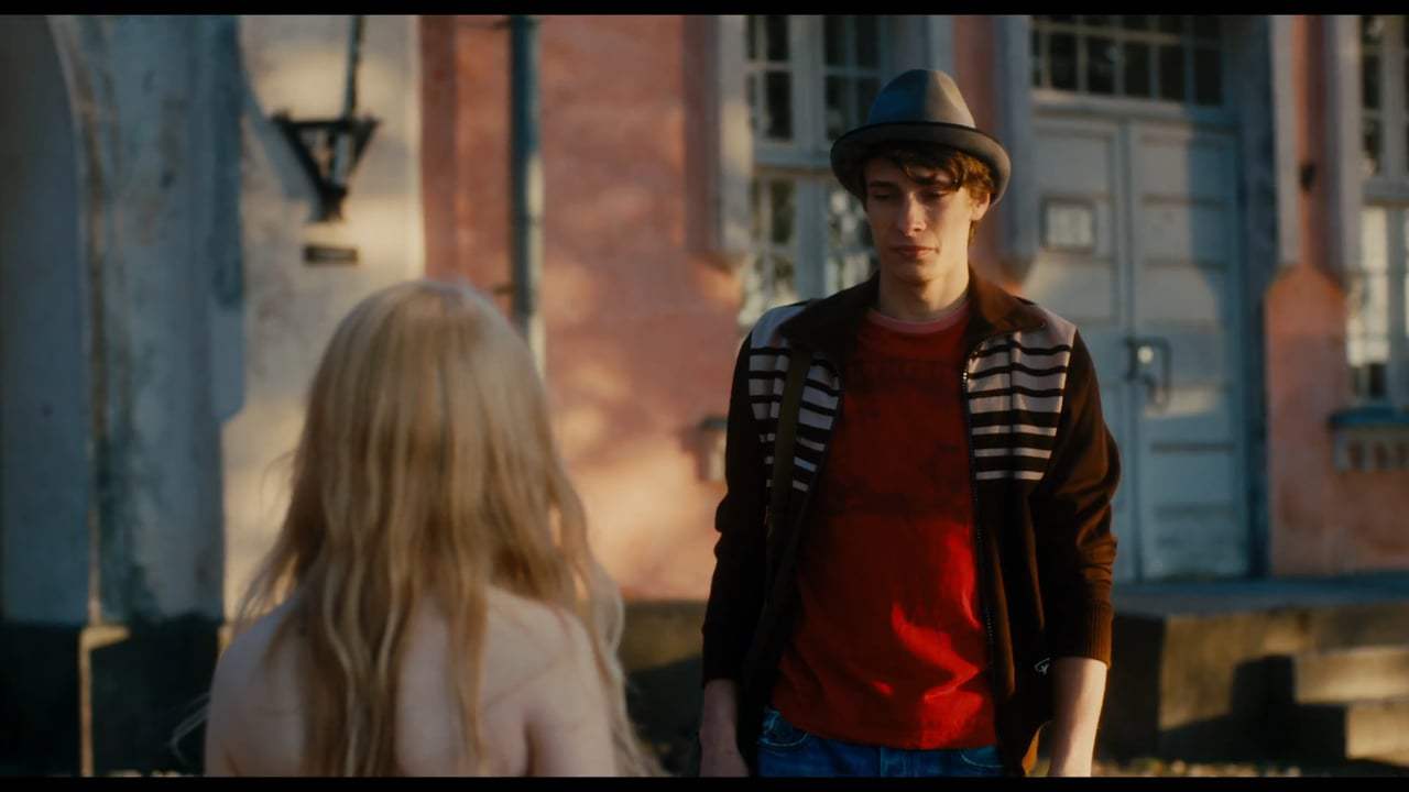 Other Girls Trailer (2015)