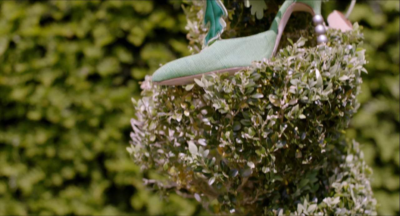 Manolo: The Boy Who Made Shoes for Lizards Trailer (2017)