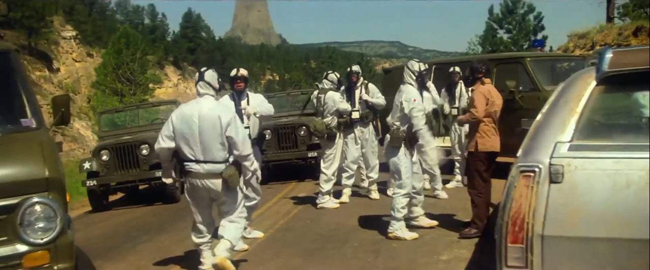Close Encounters of the Third Kind Theatrical Trailer (1977)