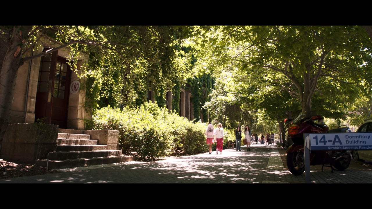 Friend Request Featurette - Marina (2017)