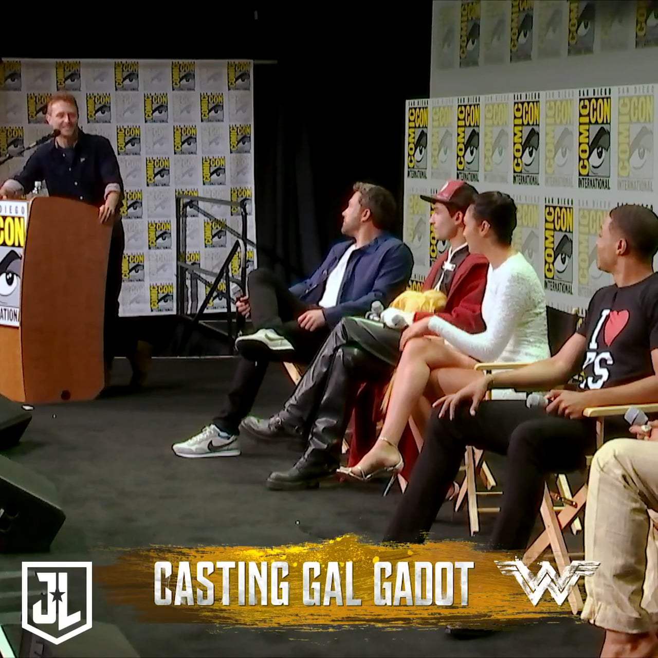 Justice League Featurette - Casting Wonder Woman (2017)