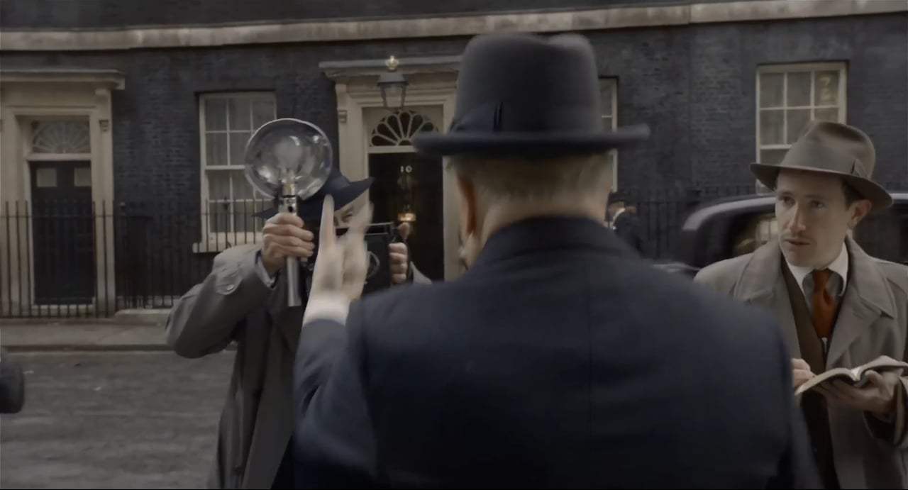 Darkest Hour Theatrical Trailer (2017)