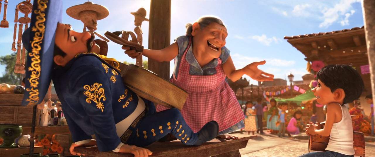 Coco (2017) - Mariachi Plaza