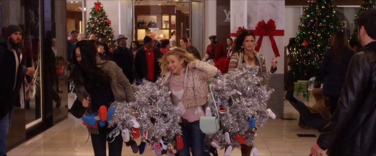 A Bad Mom's Christmas TV Spot - Kiki (2017)