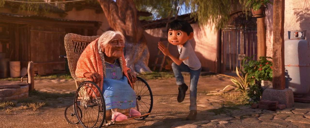 Coco Feature Trailer (2017)