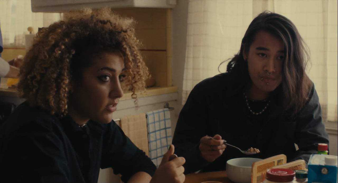 Lady Bird (2017) - Family Breakfast