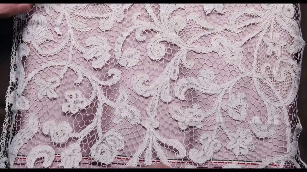 Phantom Thread Featurette - Costumes (2017)