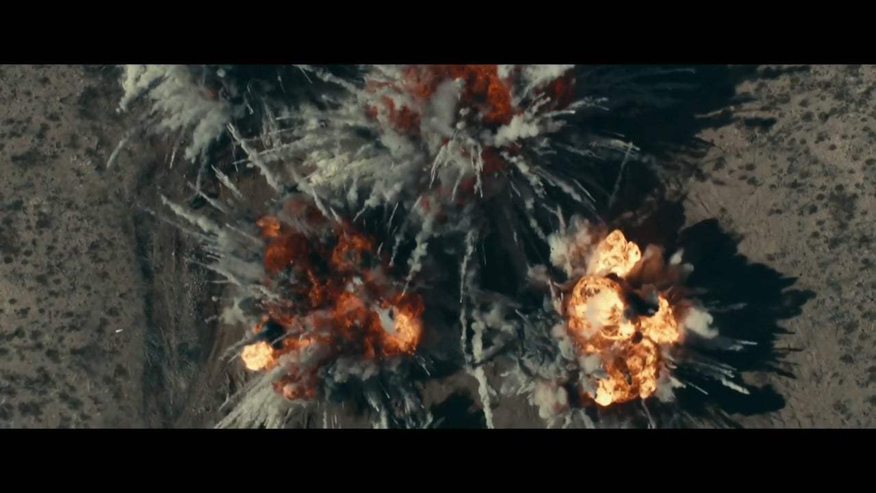 12 Strong Featurette - Chris Hemsworth (2018)