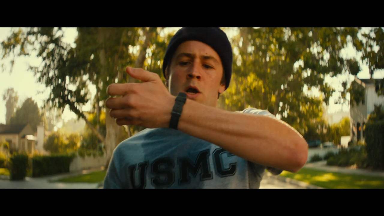Sun Dogs Trailer (2018)