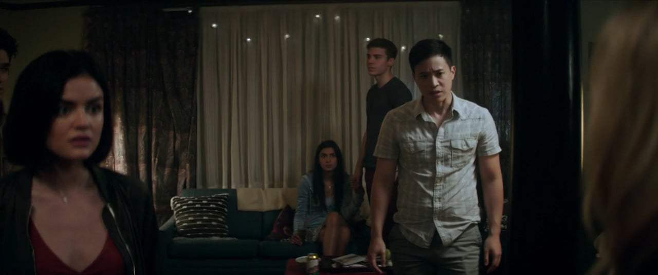 Truth or Dare (2018) - Break Olivia's Hand