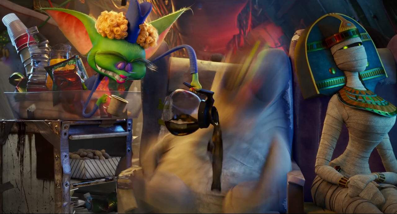 Hotel Transylvania 3: Summer Vacation (2018) - Gremlin Air