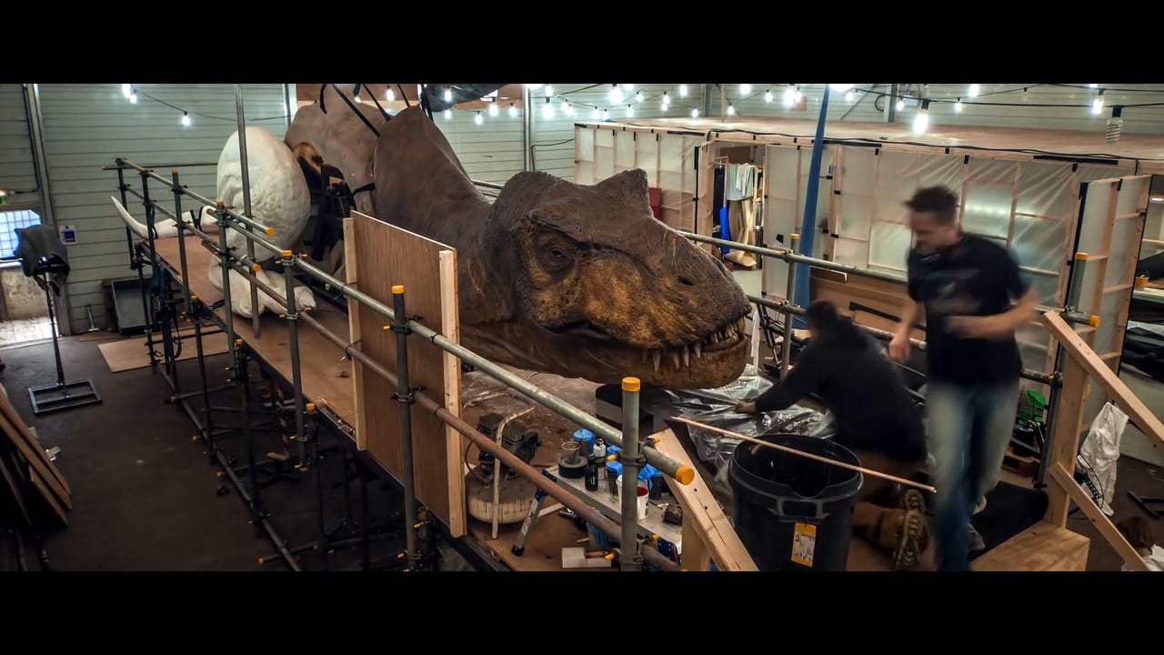 Jurassic World: Fallen Kingdom Featurette - More Dinosaurs Than Ever (2018)