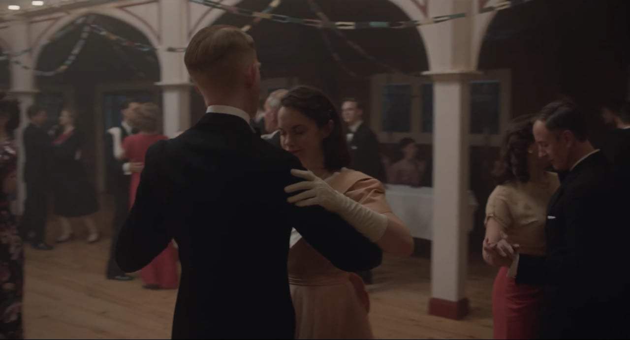 The Little Stranger International Trailer (2018)
