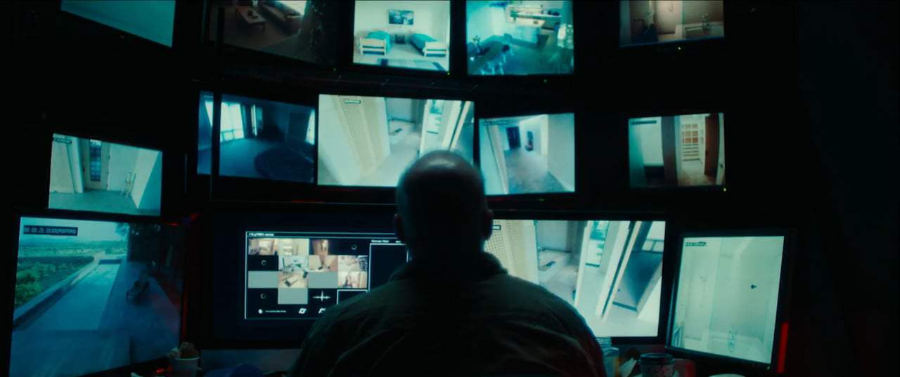 14 Cameras Trailer (2018)