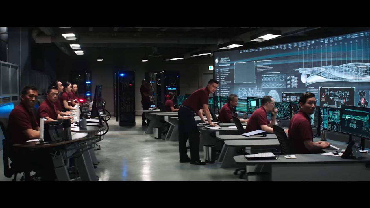 Skyscraper Featurette - Inside Look (2018)