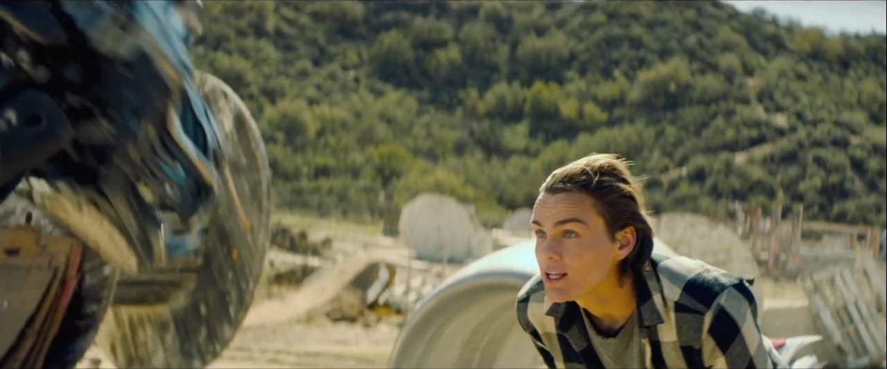 A-X-L TV Spot - Sara (2017)