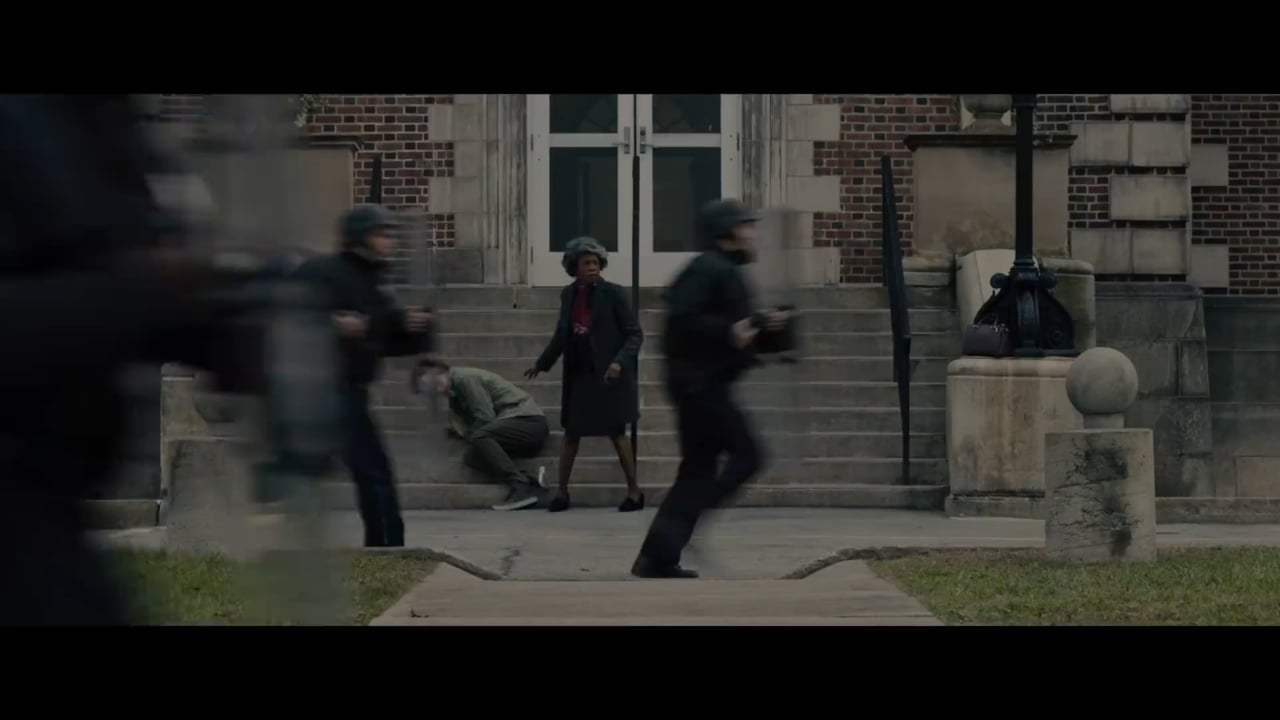 Glass Theatrical Trailer (2019)