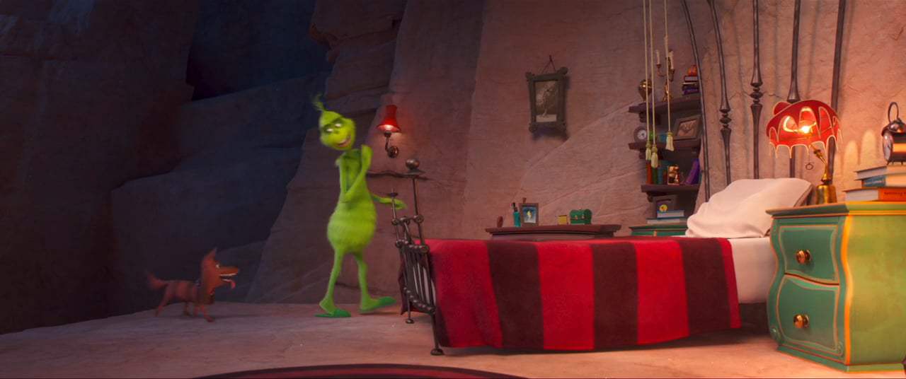 The Grinch (2018) - Jump in Bed