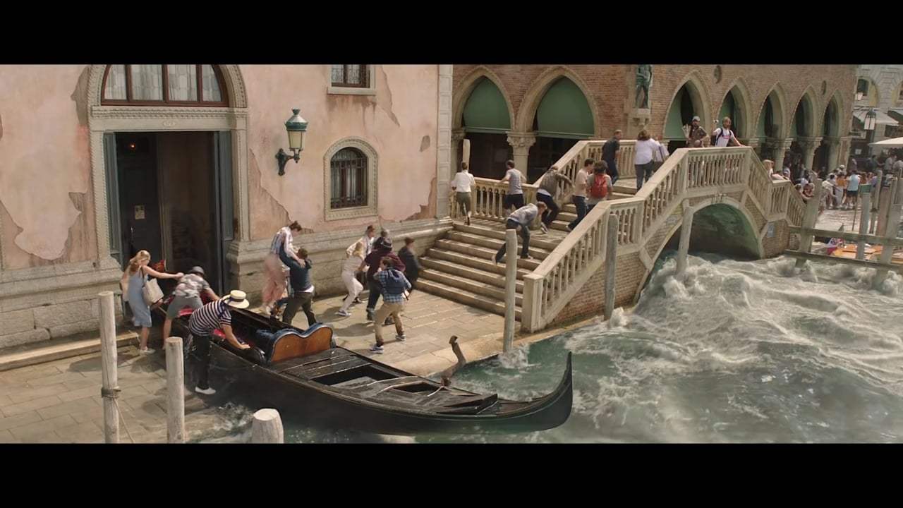 Spider-Man: Far From Home Featurette - Suit (2019)