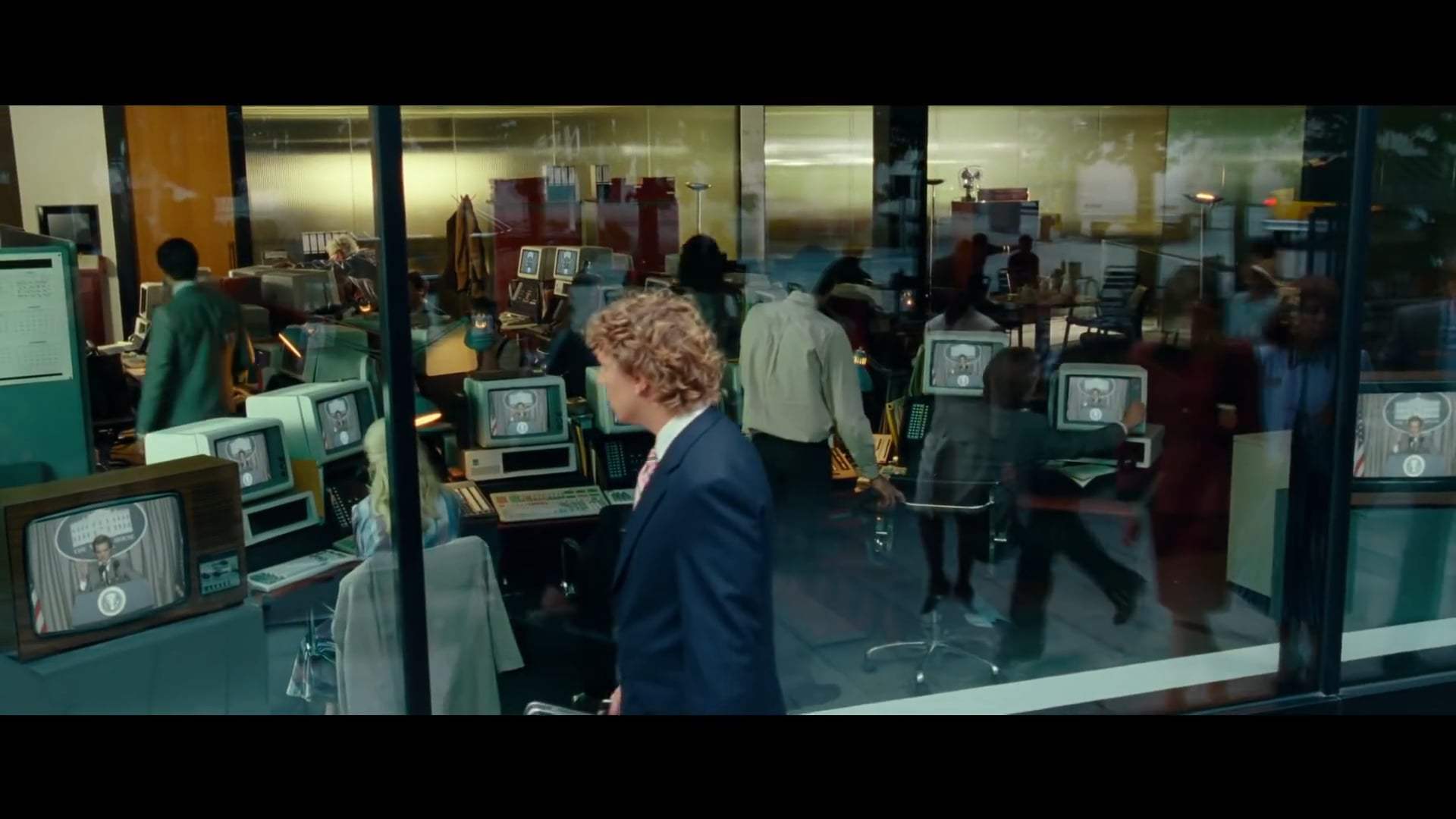 Wonder Woman 1984 Feature Trailer (2020)