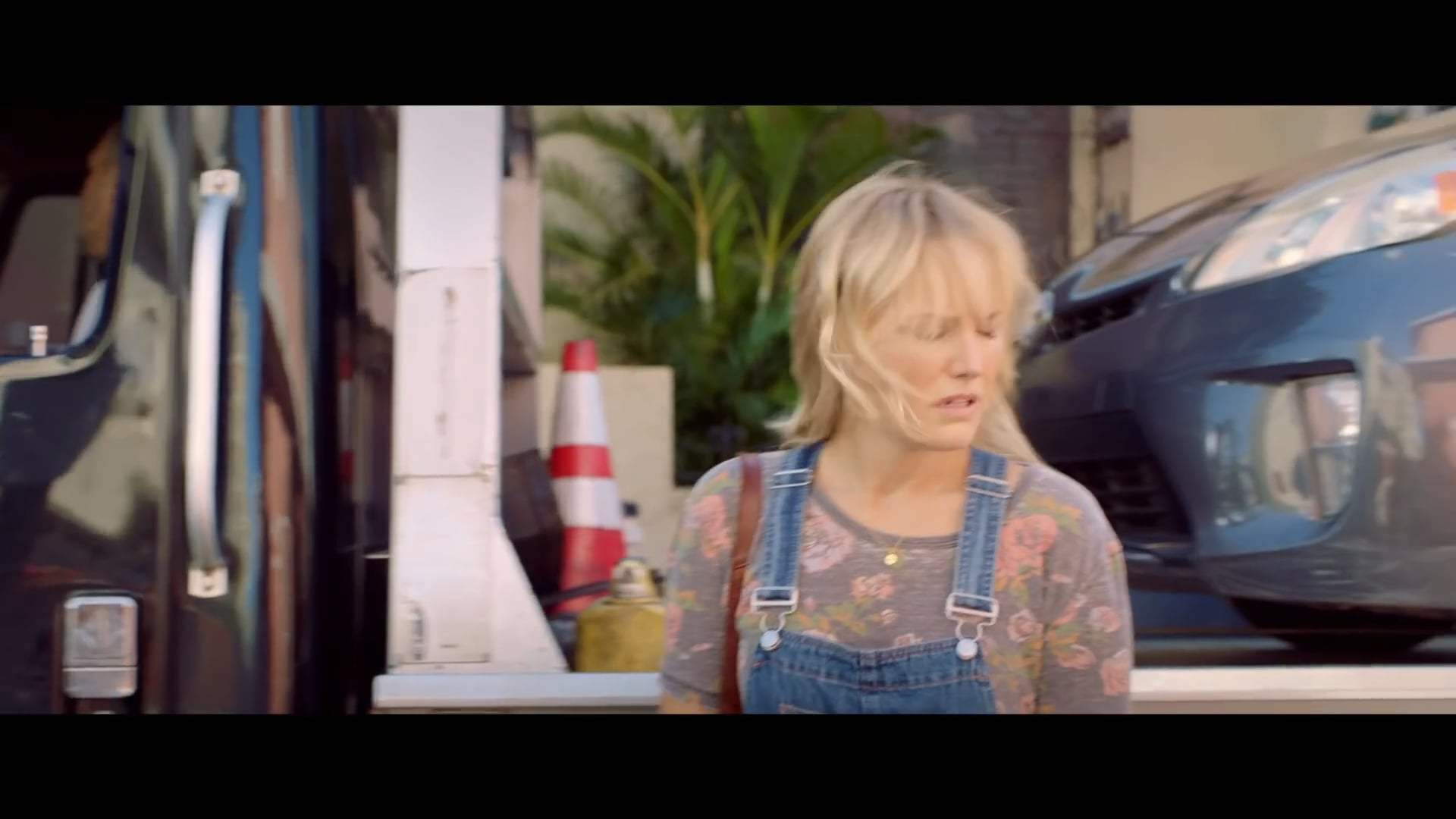 Chick Fight Trailer (2020)
