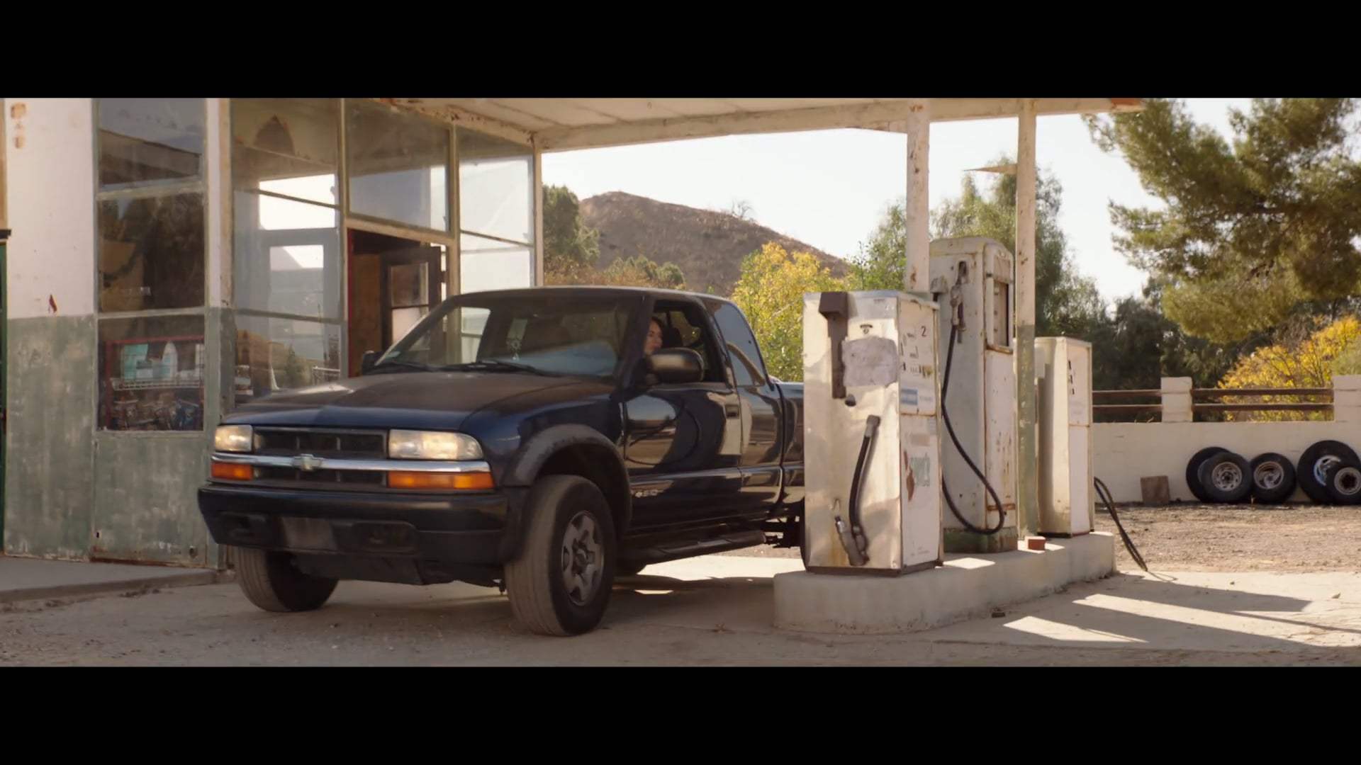 9 Bullets Trailer (2022)